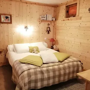 3* Couette-café D'hotes La Mourerous